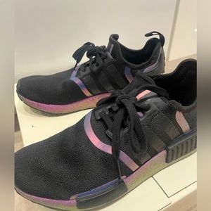 Adidas NMD R1 ‘Eggplant’